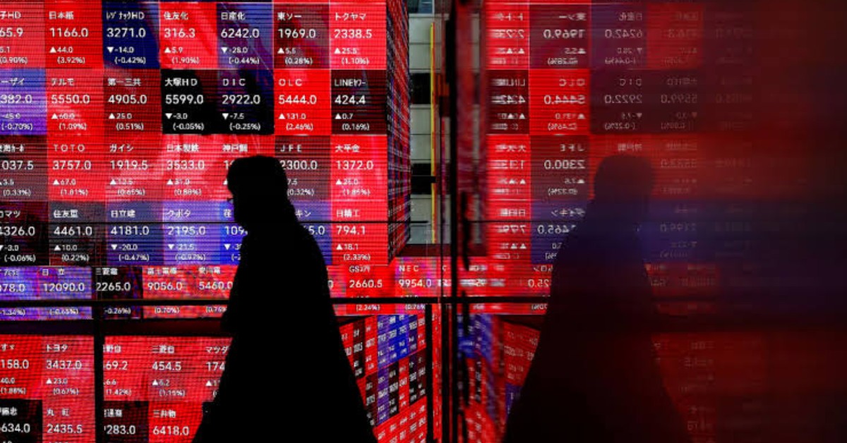 NASDAQ Rebound Ends as US Bond Yields Break Above 5%